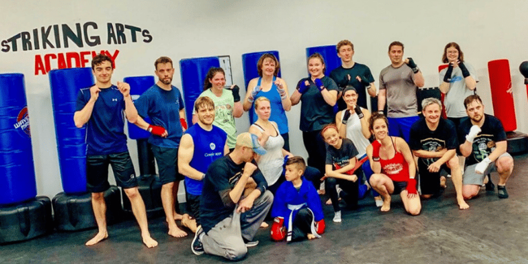 Foto del equipo de Academia Striking Arts.